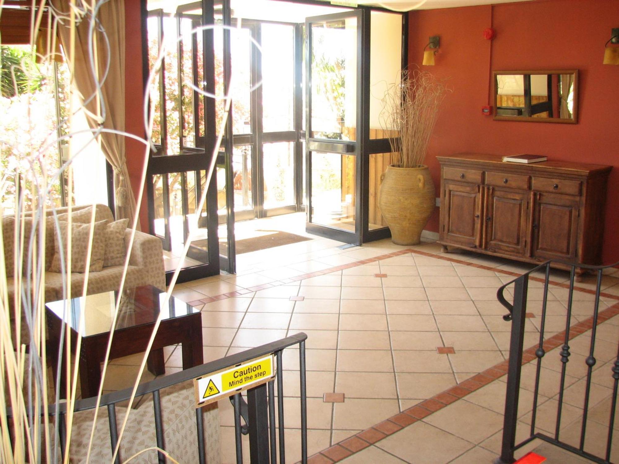 بيسوري Hill View Hotel Apartments المظهر الخارجي الصورة