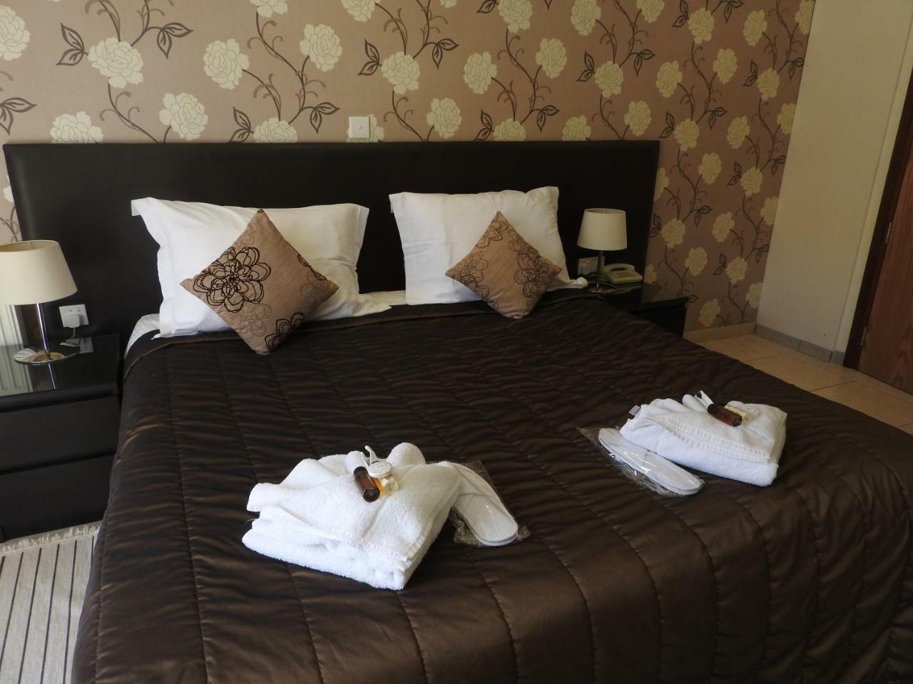 بيسوري Hill View Hotel Apartments المظهر الخارجي الصورة