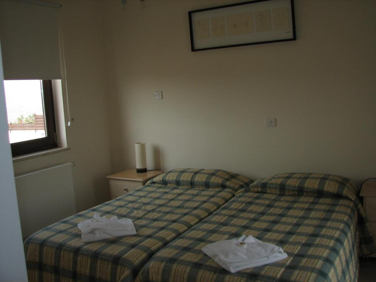 بيسوري Hill View Hotel Apartments الغرفة الصورة